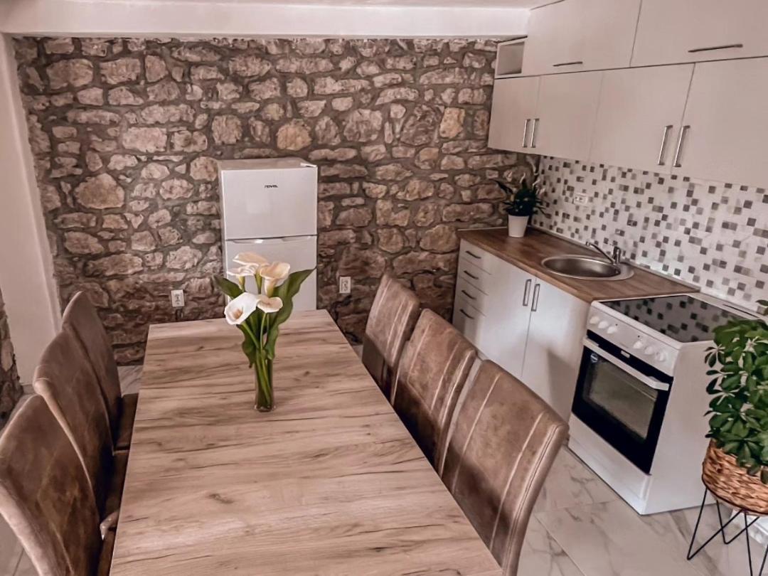 Apartmani Dumezic Bar Zimmer foto